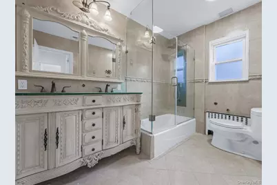 14 Nirvana Avenue, Great Neck, NY 11023 - Photo 17