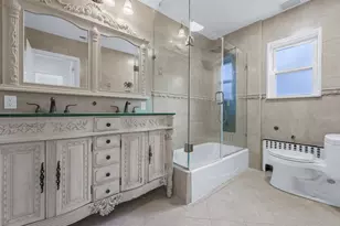 14 Nirvana Ave, Great Neck, NY 11023 - Photo 17