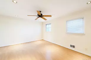 111-66 158th St, Jamaica, NY 11433 - Photo 11