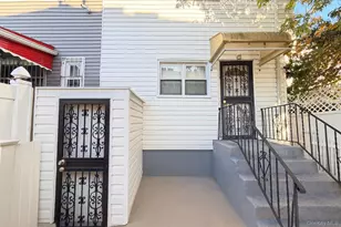 111-66 158th St, Jamaica, NY 11433 - Photo 17