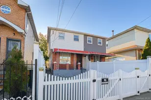 111-66 158th St, Jamaica, NY 11433 - Photo 3