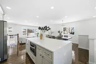 20 Briarwood Ln, Plainview, NY 11803 - Photo 5