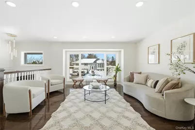 20 Briarwood Lane, Plainview, NY 11803 - Photo 9