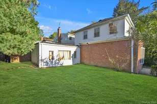 147-01 70th Ave, Kew Gardens, NY 11367 - Photo 3