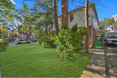 147-01 70th Avenue, Kew Gardens, NY 11367 - Photo 21