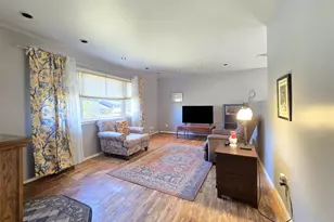 12 Willow St, Selden, NY 11784 - Photo 9