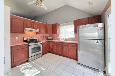 12 Willow Street, Selden, NY 11784 - Photo 5