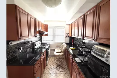 15062 77th Avenue, Flushing, NY 11367 - Photo 9