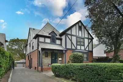 85-35 Edgerton Boulevard, Jamaica, NY 11432 - Photo 39