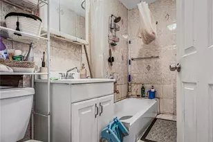 177-15 Troutville Rd, Jamaica, NY 11434 - Photo 15