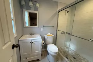 198 Guildford Ct, West Hempstead, NY 11552 - Photo 19