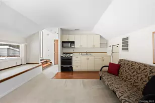 18 Golf Club Rd, Saint James, NY 11780 - Photo 23