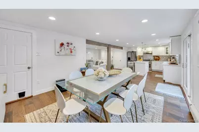 37 Fiesta Drive, Centereach, NY 11720 - Photo 19