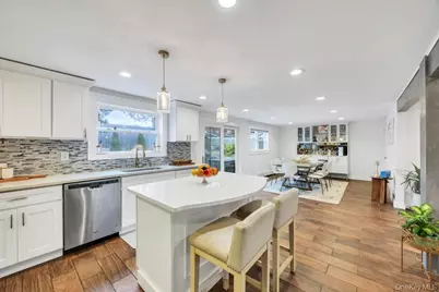 37 Fiesta Drive, Centereach, NY 11720 - Photo 17