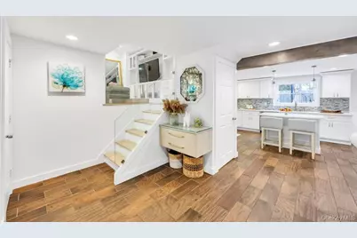 37 Fiesta Drive, Centereach, NY 11720 - Photo 23