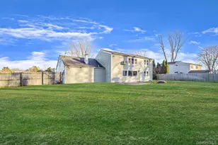 36 American Ave, Coram, NY 11727 - Photo 25