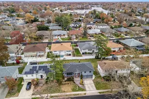 740 Eagle Dr, Valley Stream, NY 11581 - Photo 29