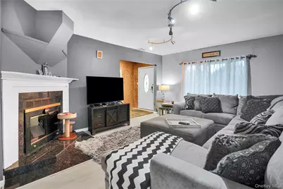 1763 E Berkshire Road, Merrick, NY 11566 - Photo 3