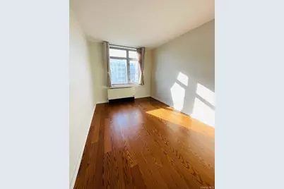 40-26 College Point Boulevard #penthouse2L, Flushing, NY 11354 - Photo 7