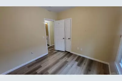 19 Hoffman Ave., Apt 2, Poughkeepsie, NY 12603 - Photo 17