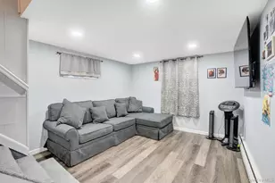 18 Cambridge Ave, Bethpage, NY 11714 - Photo 15