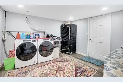 18 Cambridge Avenue, Bethpage, NY 11714 - Photo 17