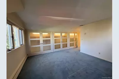 87 McCulloch Drive, Dix Hills, NY 11746 - Photo 11