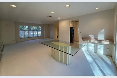 87 McCulloch Drive, Dix Hills, NY 11746 - Photo 7