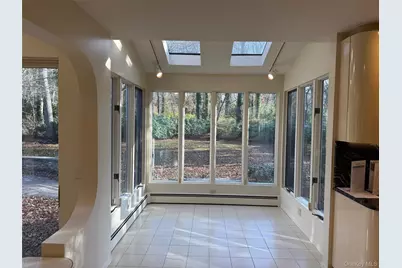 87 McCulloch Drive, Dix Hills, NY 11746 - Photo 9