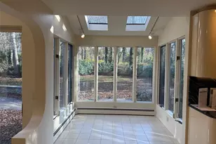 87 McCulloch Dr, Dix Hills, NY 11746 - Photo 9