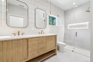 16 Walker Ct, East Quogue, NY 11942 - Photo 25