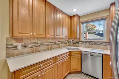 111 Fairharbor Drive #111, Patchogue, NY 11772 - Photo 15