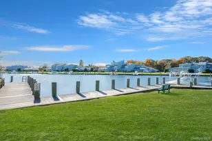 111 Fair Harbor Dr, Patchogue, NY 11772 - Photo 23