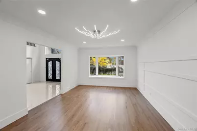 21 Pine Edge Place, Dix Hills, NY 11746 - Photo 7