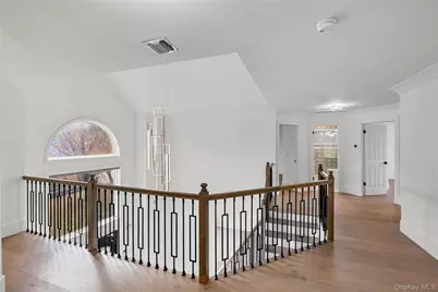 21 Pine Edge Place, Dix Hills, NY 11746 - Photo 17