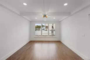 21 Pine Edge Pl, Dix Hills, NY 11746 - Photo 7