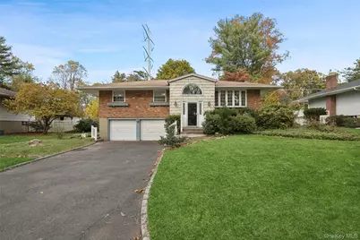 11 Mackay Drive, Hauppauge, NY 11788 - Photo 31