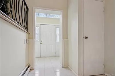 11 Mackay Drive, Hauppauge, NY 11788 - Photo 23