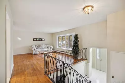 11 Mackay Drive, Hauppauge, NY 11788 - Photo 5