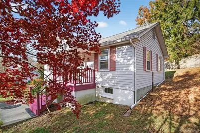 201 Rossway Road, Pleasant Valley, NY 12569 - Photo 15