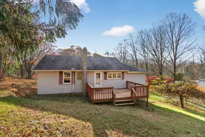 201 Rossway Road, Pleasant Valley, NY 12569 - Photo 3