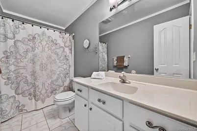 208 Oakland Avenue, Monroe, NY 10950 - Photo 21