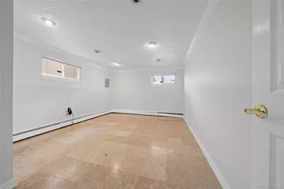 30 Angevine Avenue, Hempstead, NY 11550 - Photo 33