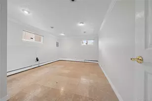 30 Angevine Ave, Hempstead, NY 11550 - Photo 33