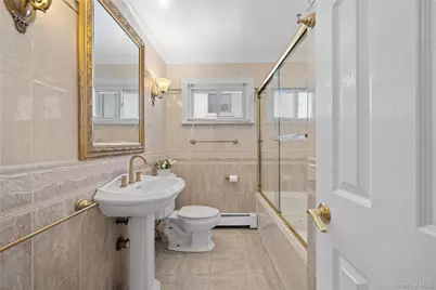 30 Angevine Avenue, Hempstead, NY 11550 - Photo 23