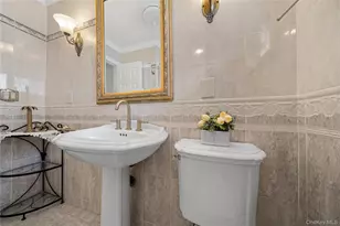 30 Angevine Ave, Hempstead, NY 11550 - Photo 25