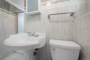 30 Angevine Ave, Hempstead, NY 11550 - Photo 37