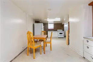 30-05 48th St, Astoria, NY 11103 - Photo 17