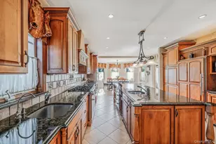 199-22 Keno Ave, Hollis, NY 11423 - Photo 11