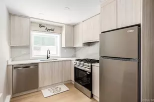 208-12 53 Ave, Oakland Gardens, NY 11364 - Photo 5